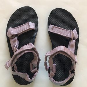 Teva Women’s Original Universal.